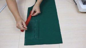 Пошив кармана с листочкой на молнии. Уроки кройки и шитья. Урок 28