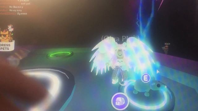 УЖАСНЫЕ НОВЫЕ ЛИЦА В АДОПТ МИ??? СДЕЛАЛА НЕОН МЫШЬ В АДОПТ МИ!!! ИГРАЕМ В РОБЛОКС ! смотреть онлайн