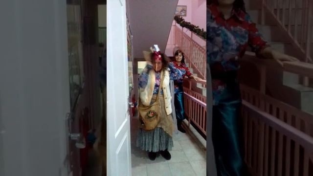 Танец Бабы яги смотреть онлайн