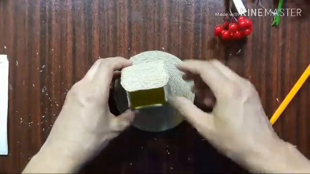 Шкатулка с цветами из картонной коробочки -2 часть. Подарок своими руками. Из джута.