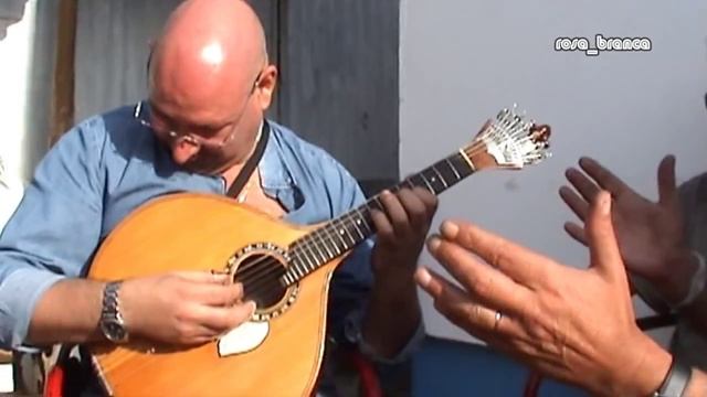 Bairro Alto. Improviso. Ze, Joao e Chico. Trafaria.wmv смотреть онлайн