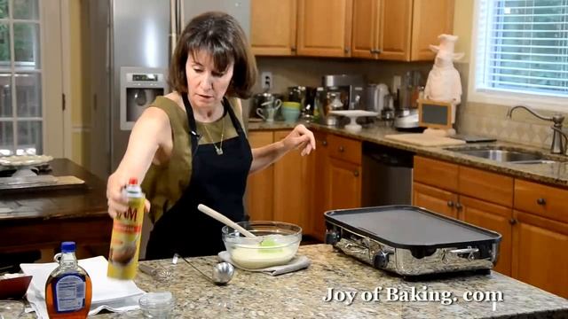 Pancakes Recipe Demonstration - Joyofbaking.com смотреть онлайн
