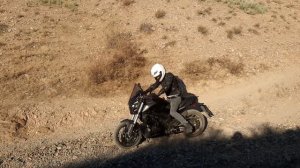 Минск 250 vs Bajaj Dominar 400. Уронил мотоцикл на скальнике. Новички на бездорожье.