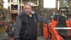 Самодельный мини - погрузчик на гусеницах.