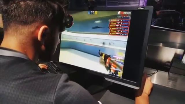 Scream Lan plays aim_botz смотреть онлайн