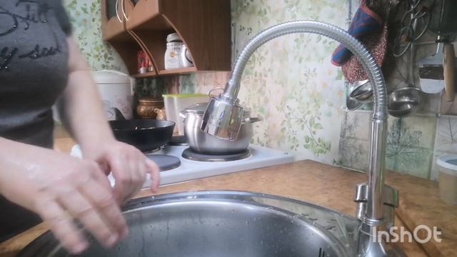 Рыба тушёная в сметане, пирог заливной, наши животные. смотреть онлайн