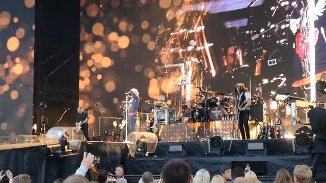 Bon Jovi - Keep The Faith, Phil X guitar solo - 2019 Denmark смотреть онлайн