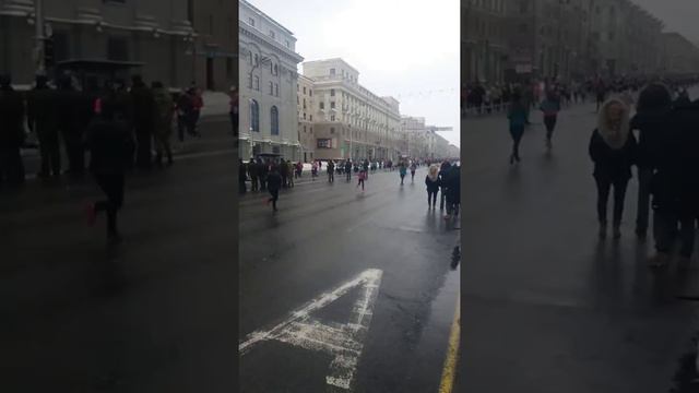 Куда бегут 8 марта в Минске смотреть онлайн