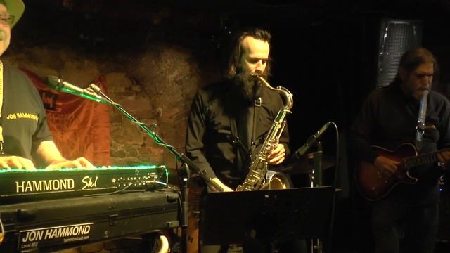 Nu Funk Hip Hop Chitlins in jazzkeller musikmesse Warm Up Party смотреть онлайн