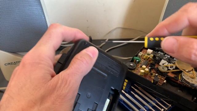 Reparar cassette Sony Walkman. Ep 3 y sorpresa final. смотреть онлайн