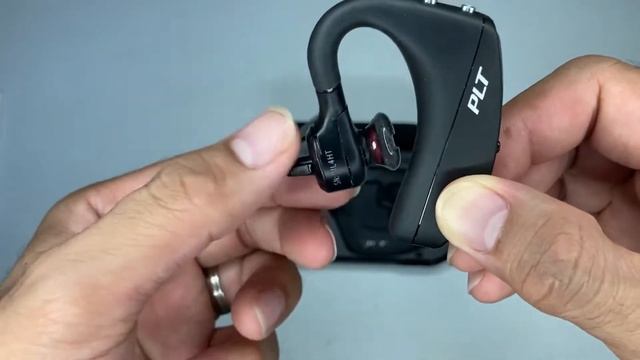 Plantronics Voyager 5200UC (Unboxing) смотреть онлайн