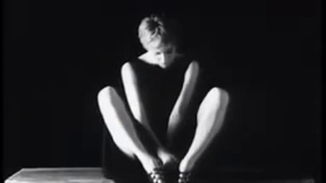 ПАТРИСИЯ КААС Мужчины, которые проходят мимо смотреть онлайн