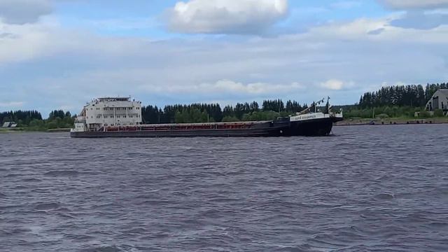 Теплоход Волжский на рейде.Вытегра. смотреть онлайн