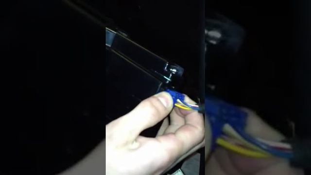 Removing the Dual Climate Control Unit 2006 Saab 9-5 смотреть онлайн