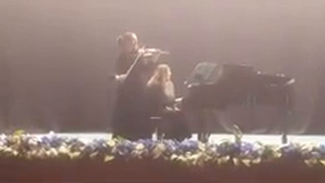 Beethoven spring sonata Rondo смотреть онлайн