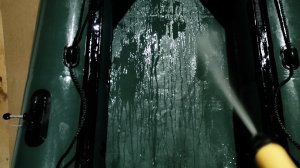 Помыл лодку. Готовлю к поклейке брони.