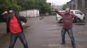 ТАНЦУЮТ ОГОНЬКИ!