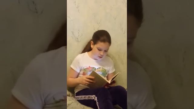 Отрывок из стихотворения Сурикова И. З. "Детство" смотреть онлайн