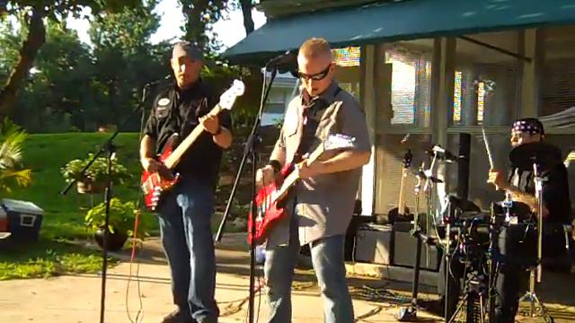 EBOLC 07-10 The Bad Larrys - "Die, Die my Darling" (Cover) смотреть онлайн