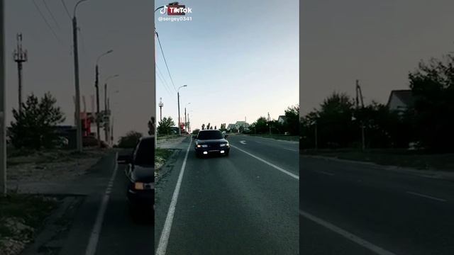 Машина в черном смотреть онлайн