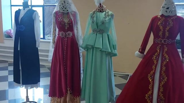 Казахские национальные костюмы. смотреть онлайн