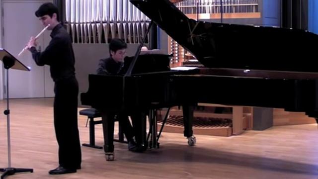 Dutilleux Sonatine: Vítor Diniz and Wataru Yoshida смотреть онлайн