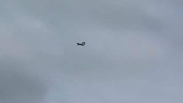 Радиоуправляемый самолет.полет смотреть онлайн