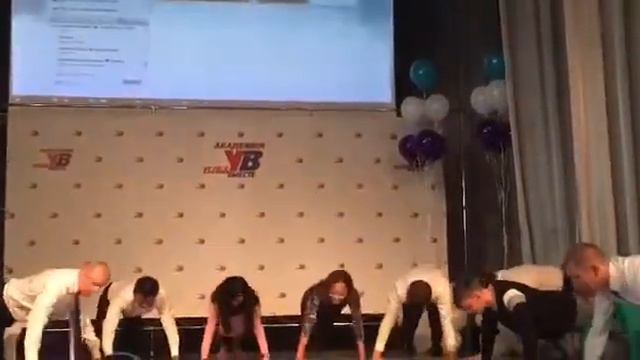 #elev8.Зарядка помогает быть здоровым смотреть онлайн