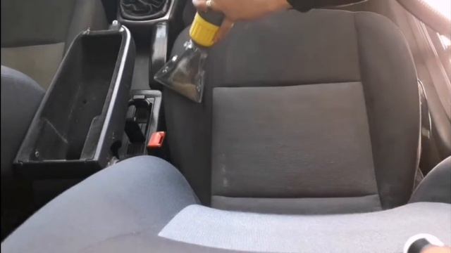 Dirty seat cleaning with tornador and Karcher extractor! смотреть онлайн