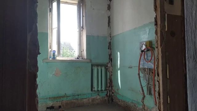 Ремонт квартиры в сталинке. Серия 5. Монтаж черновой стяжки. смотреть онлайн