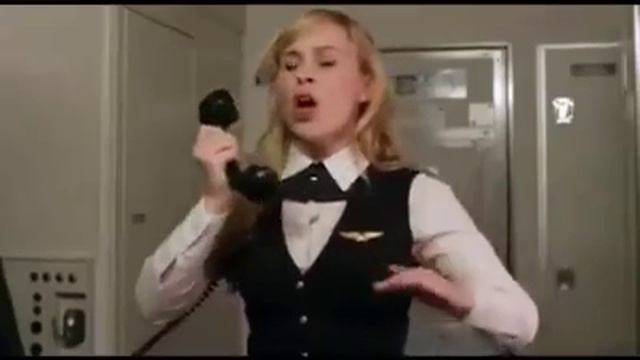 Почему не надо включать электронные приборы на борту самолета смотреть онлайн