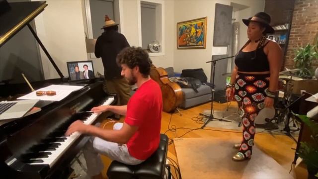 Emmet Cohen Trio feat. Michela Lerman | Symphonic Raps смотреть онлайн