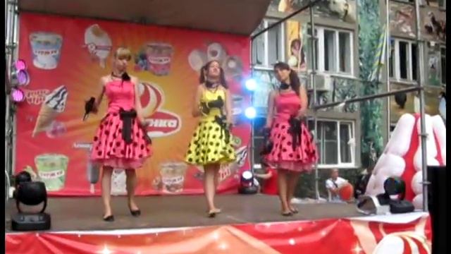 Девичий вокальный ансамбль Свитанок - Куда уходит детство - 2013 год смотреть онлайн