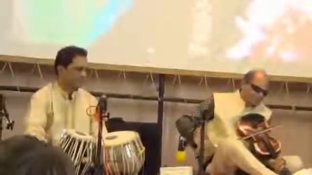 РРРАГА на Сахастрару Гуруджи и Сандеш на московском фестивале, прошедшем 23 25 августа 2013года смотреть онлайн