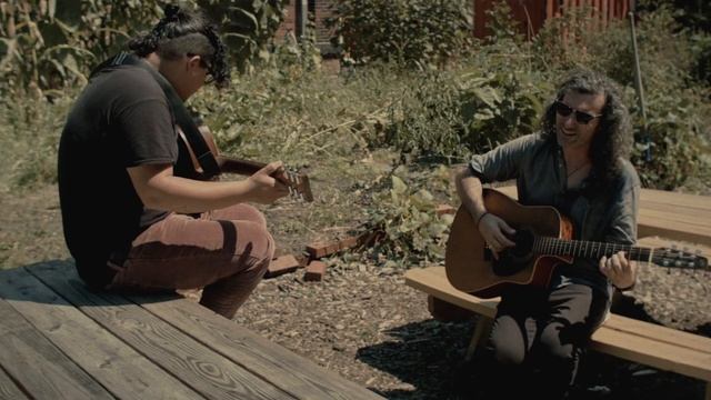 Bird Courage "Belong" : Hooke Live Sessions - Mobile Binaural 3D Audio смотреть онлайн