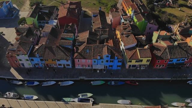 Burano | Most Colourful Island | 4K Drone Footage смотреть онлайн