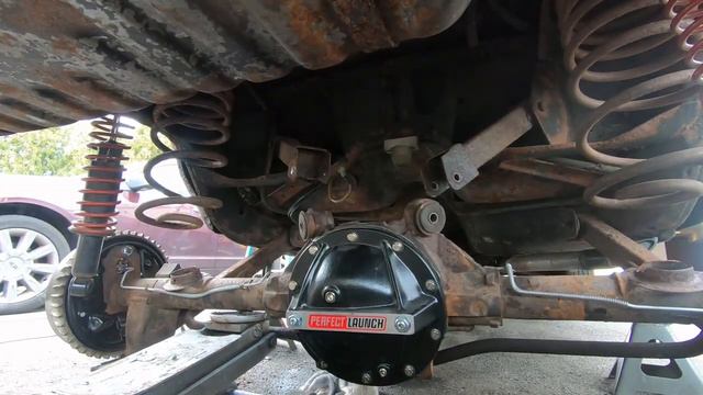 BETTER BURNOUTS! G-Body 7.5 to 8.5 REAR AXLE SWAP смотреть онлайн
