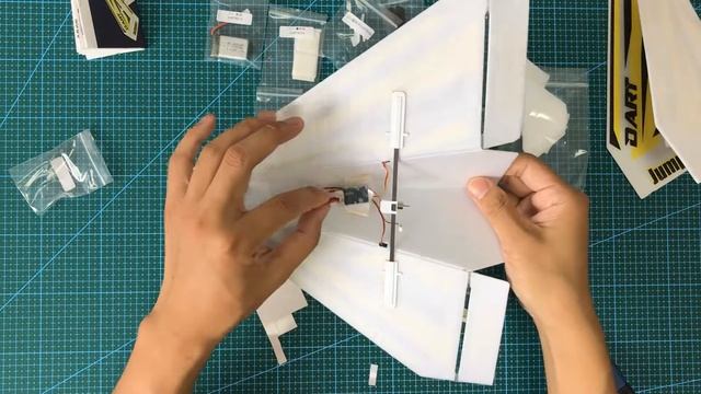 How to Assemble Jumper Dart Paper Plane смотреть онлайн