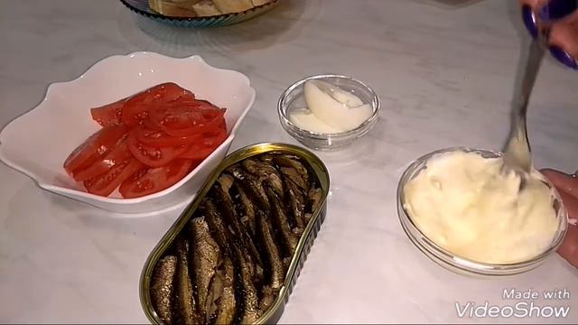 Бутерброды со шпротами смотреть онлайн