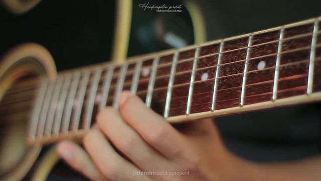 P Ramlee - Suara Takbir Guitar Instrumental смотреть онлайн