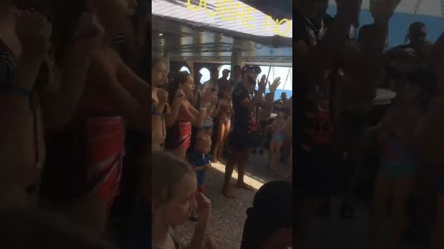 Анимация яхта Big Kral. Соку Бачи Вира смотреть онлайн