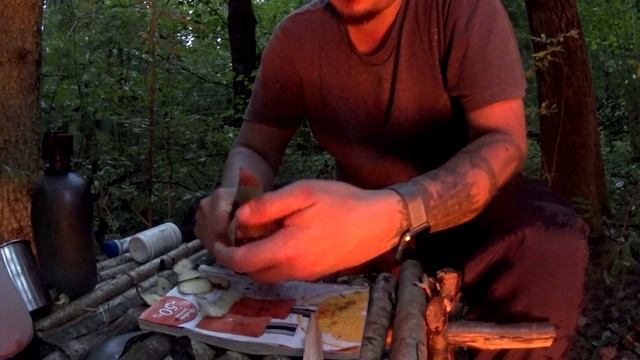 Отдых в лесном стане и грибная похлёбка