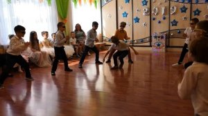 Подгот группа танец Крутые пацаны