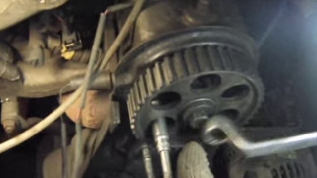 как откручить шкив распредвала смотреть онлайн