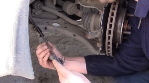 Простой способ замены рулевого наконечника Хендай Солярис