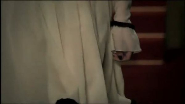 CHANEL Metiers D'art 2008-09 Paris Moscou fashion show