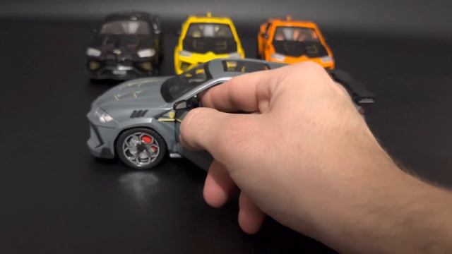 Железная машинка с выхлопом Ламборгини Урус смотреть онлайн