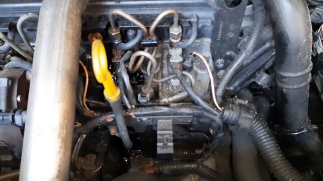 Motor Renault 1.5dci PERDIENDO compresión, FOGUEANDO, por un inyector, fallo en su junta смотреть онлайн