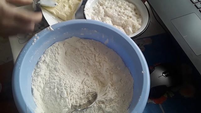 ТЕСТО на ПОНЧИКИ- БЕРЛИНЕРЫ/ ЖАРЕНАЯ КАРТОШЕЧКА да с САЛОМ ммммм))) ВКУСНЯТИНКА!!! смотреть онлайн