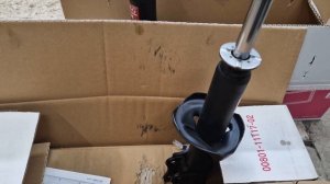 прокачивать или нет новые стойки  kyb